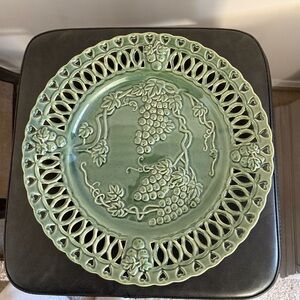 Hosley Potteries Green Decorative Ceramic Plate with Grapevine